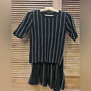 Saks Fifth Avenue top and matching midi skirt  S/P